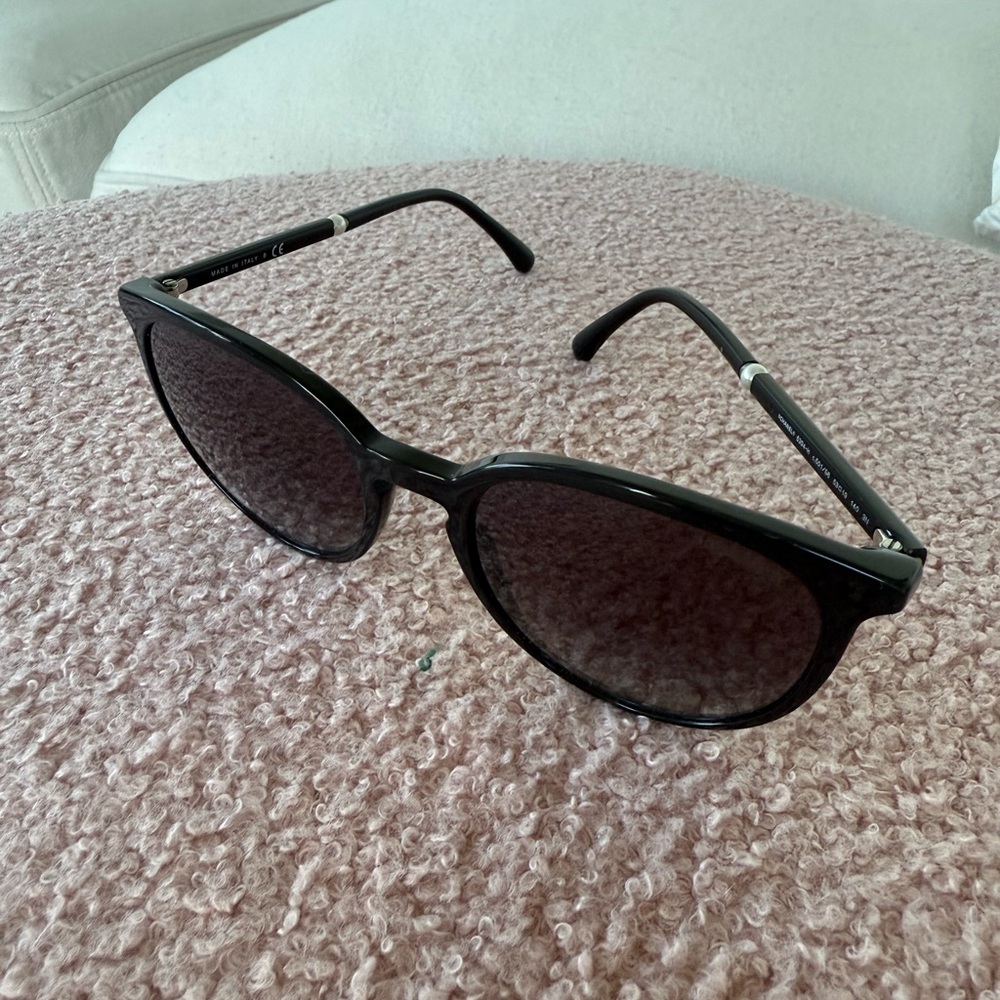 Authentic Black Chanel Sunglasses with Quilted Case - Picture 7 of 10